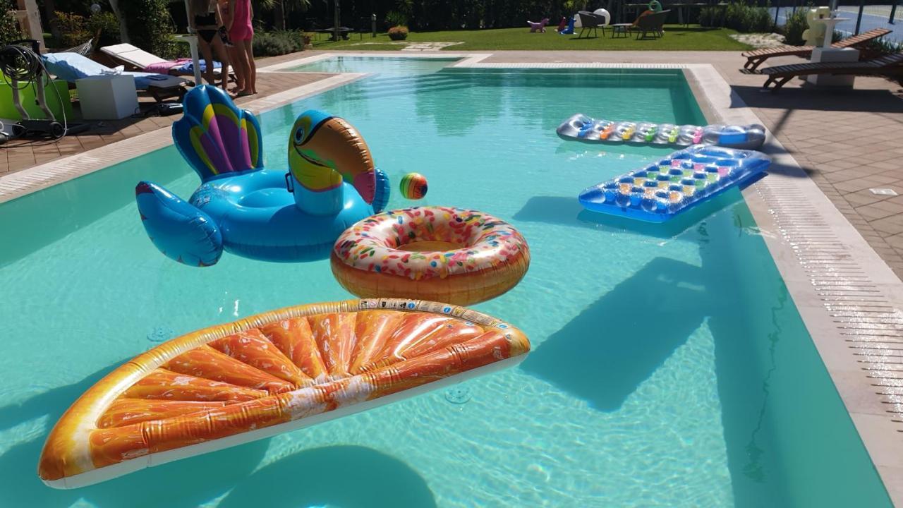 Villa Edda Heated Pool กาลาตีนา ภายนอก รูปภาพ